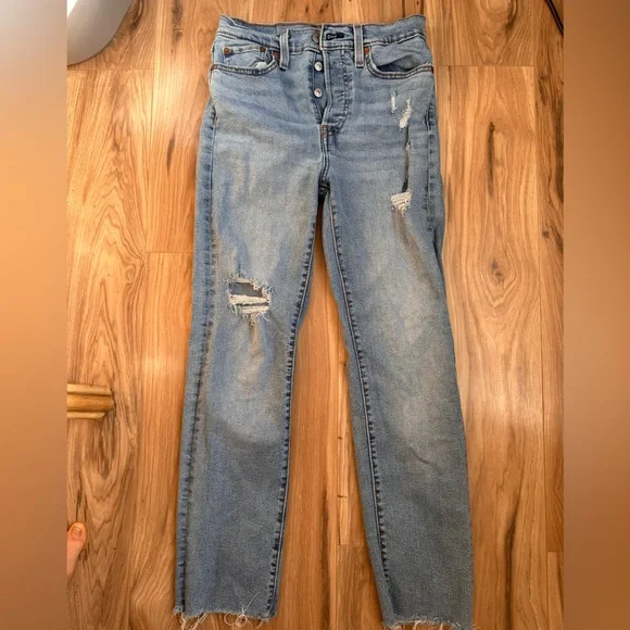 Levi's Wedgie Straight Jeans - Picture 3 of 4